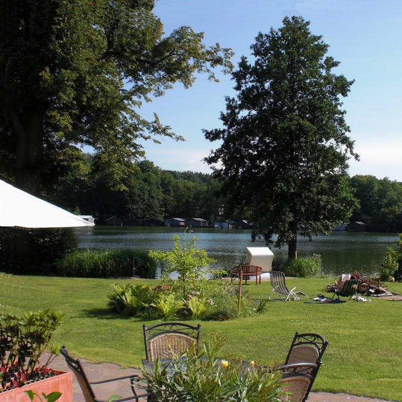 Restaurant "Drostenhaus Feldberg" in Feldberger Seenlandschaft