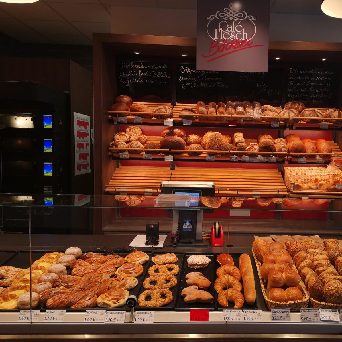 Restaurant "Café Flesch Bäckerei" in Zemmer