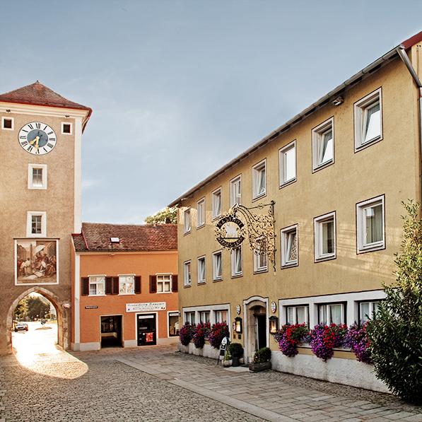 Restaurant "Gasthof Weißes Lamm" in  Kelheim