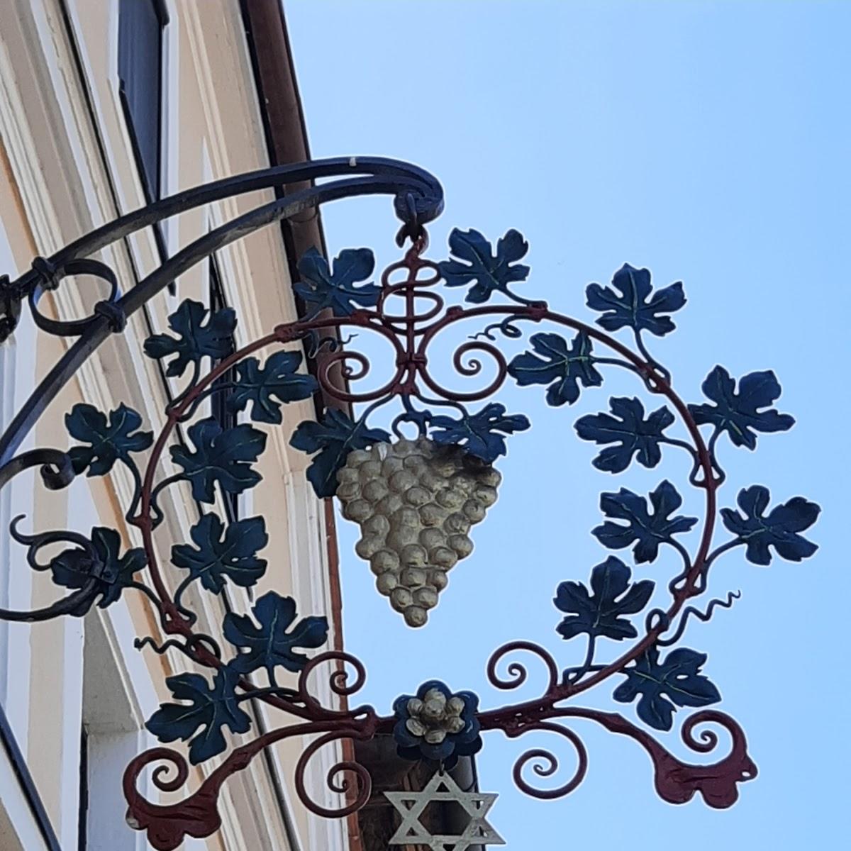 Restaurant "Gasthaus Zur goldenen Traube" in  Marktbreit