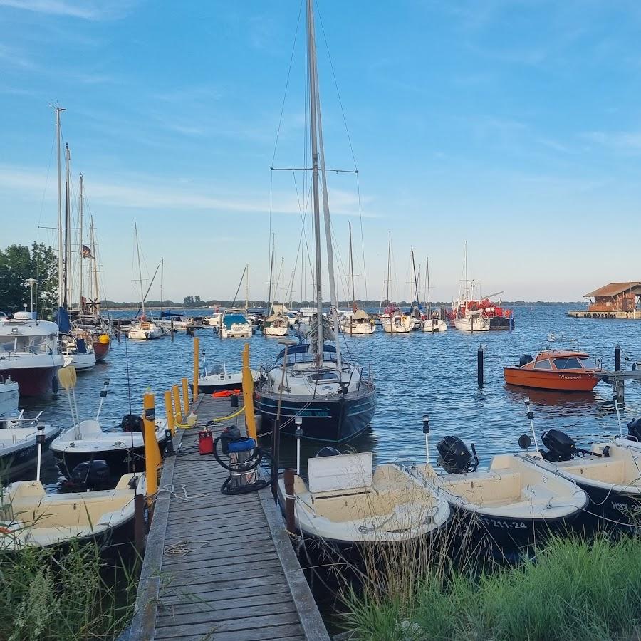 Restaurant "Hafen Stahlbrode" in Sundhagen