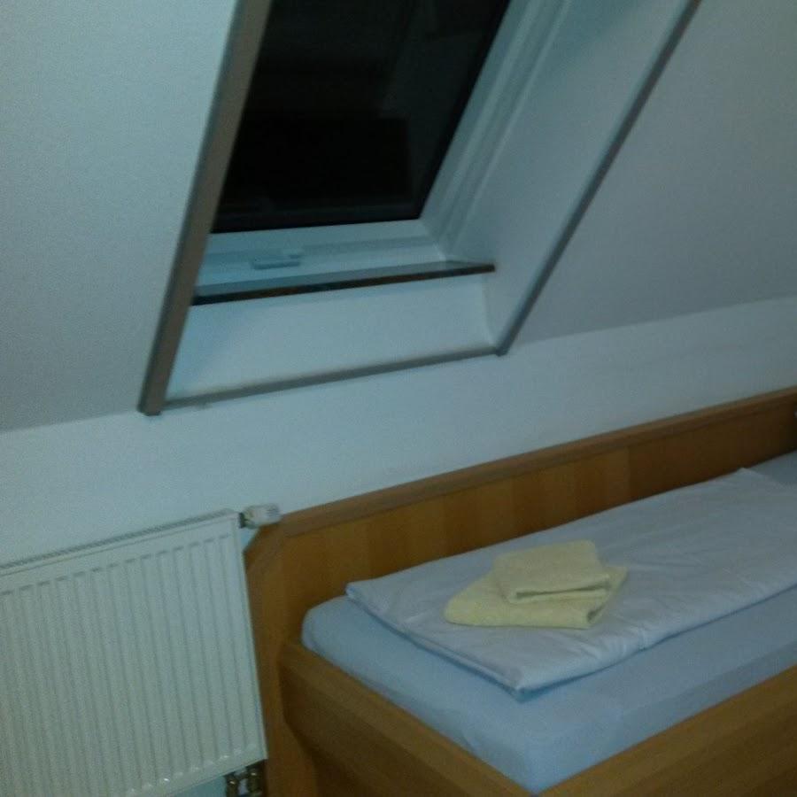 Restaurant "Gasthaus Fränkischer Hof - Familie Bradean" in Simmershofen