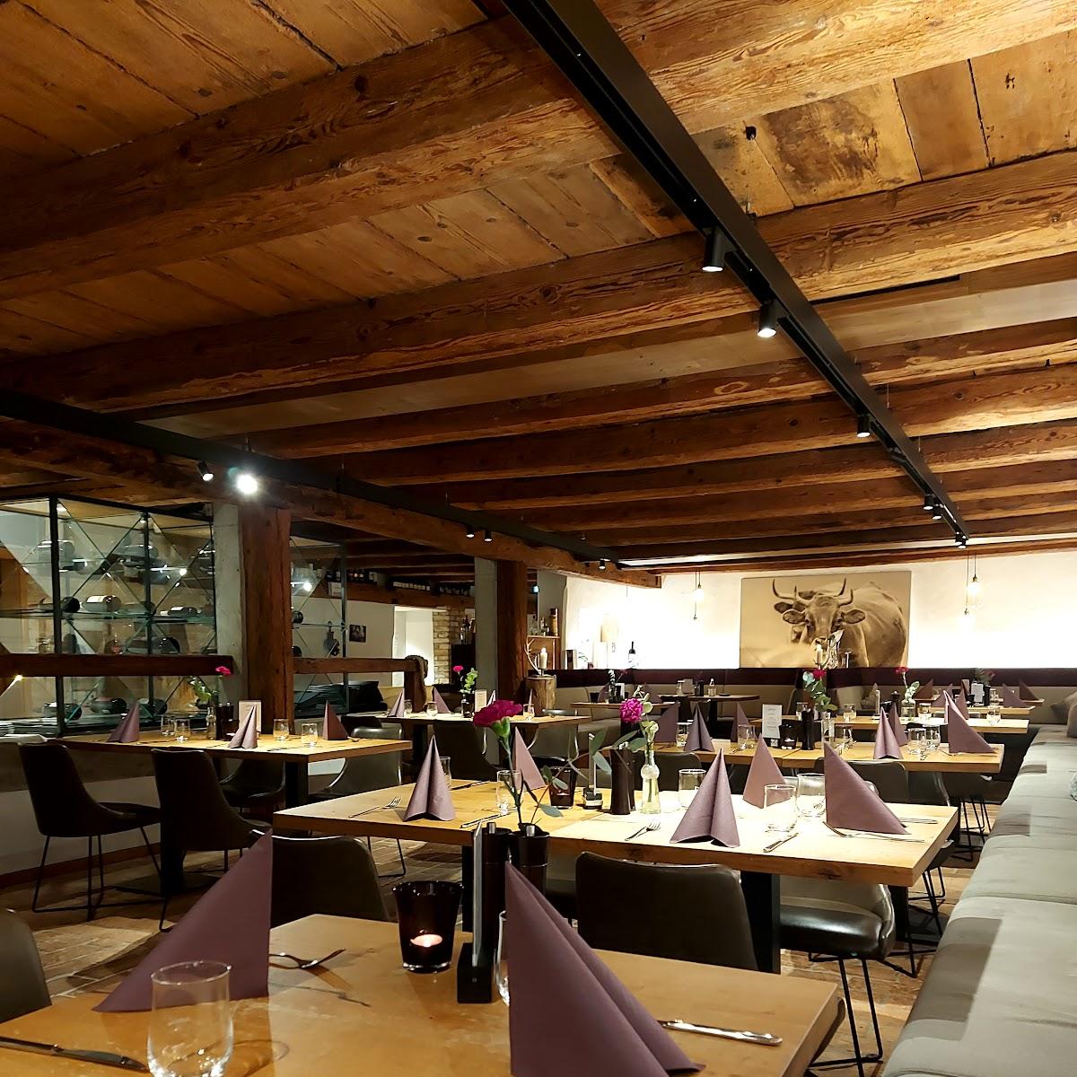 Restaurant "Restaurant Pöltner Hof | Geniessen in historischem Ambiente" in Weilheim in Oberbayern