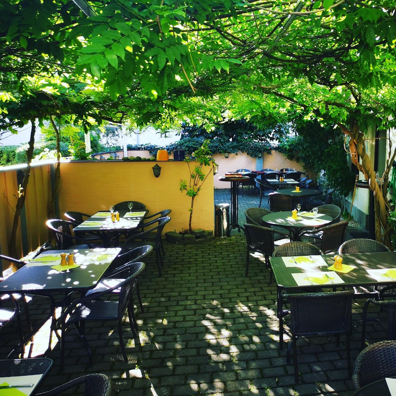 Restaurant "Bahnhofsgaststätte Bes. J. + E. Bauer" in  Huglfing