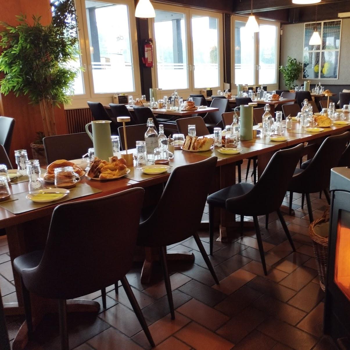 Restaurant "Sportgaststätte TV" in Altdorf