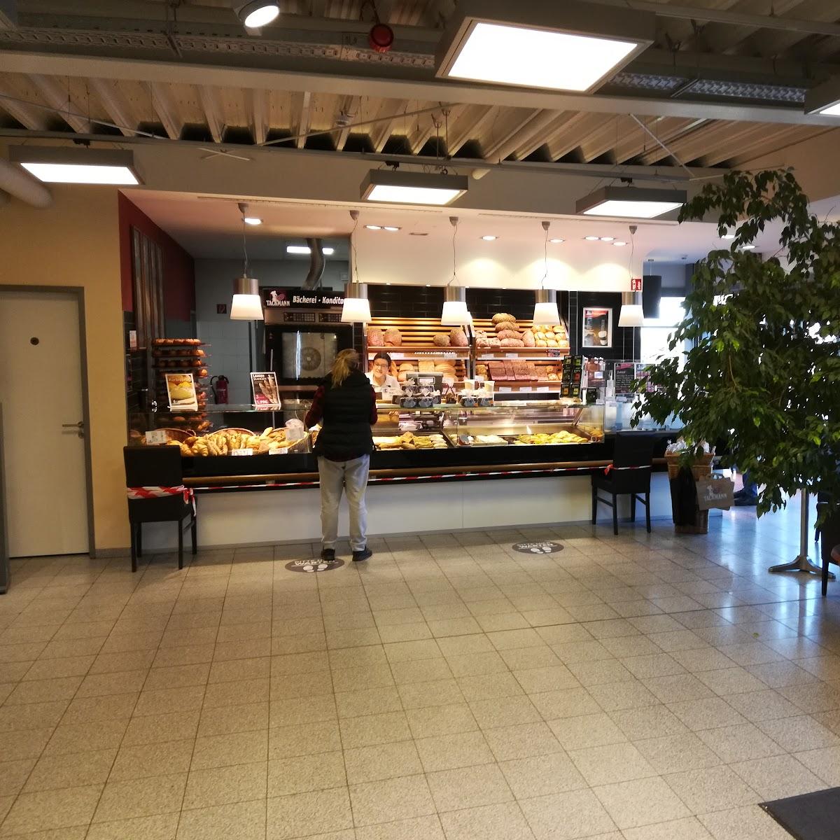 Restaurant "Bäckerei Tackmann GmbH & Co. KG" in Aukrug