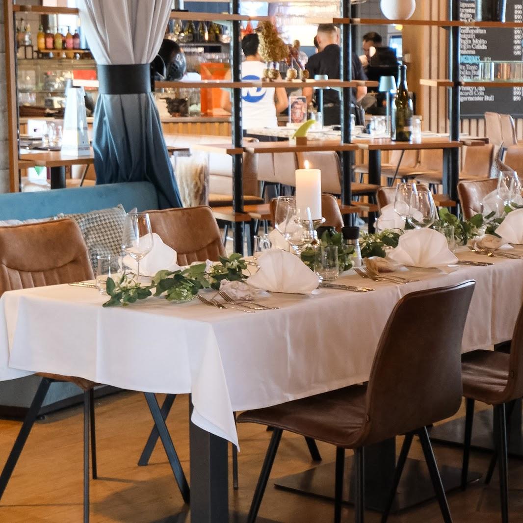 Restaurant "Phoenix Kitchen & Bar" in Taufkirchen
