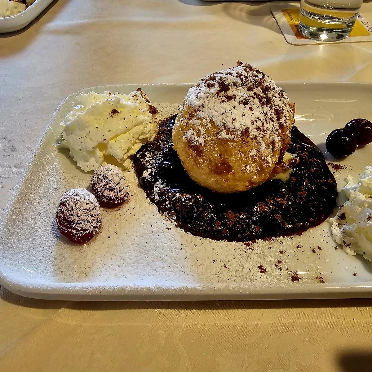 Restaurant "Gasthof zur Post" in Weiding