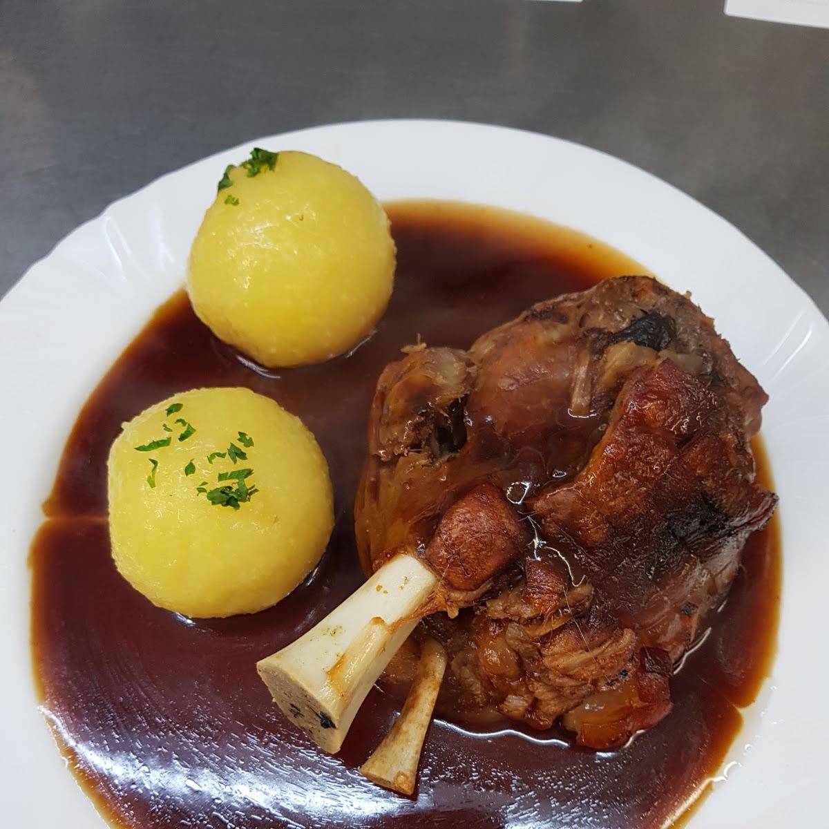 Restaurant "Gasthof Pension Weißes Rössl" in  Floß