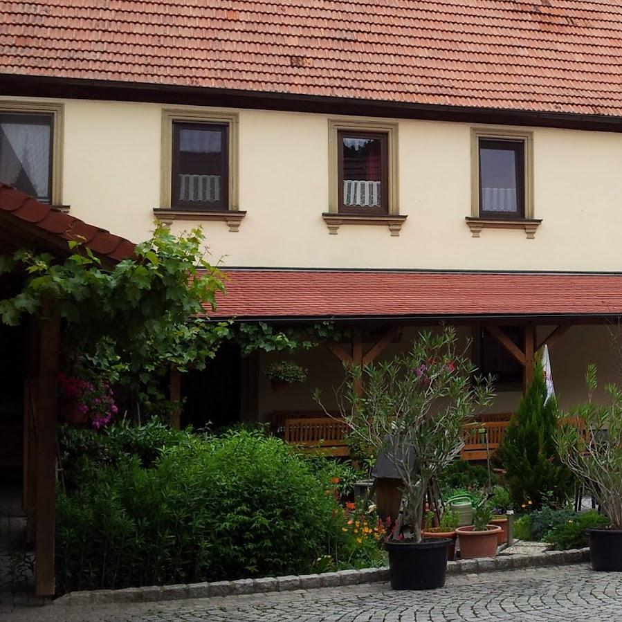 Restaurant "Gasthof Grüner Baum" in Burghaslach