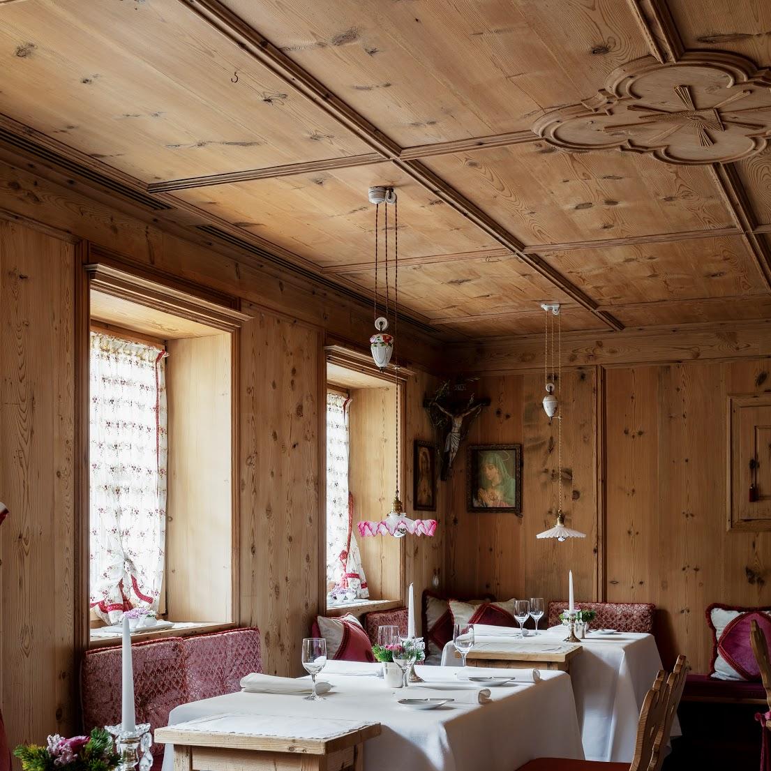 Restaurant "Suinsom" in Selva di Val Gardena