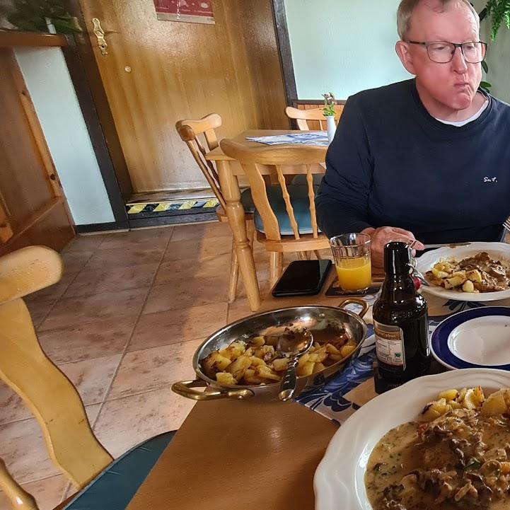 Restaurant "Gaststätte Zur Kastanie Inh. E. Baumgart" in Lindholz