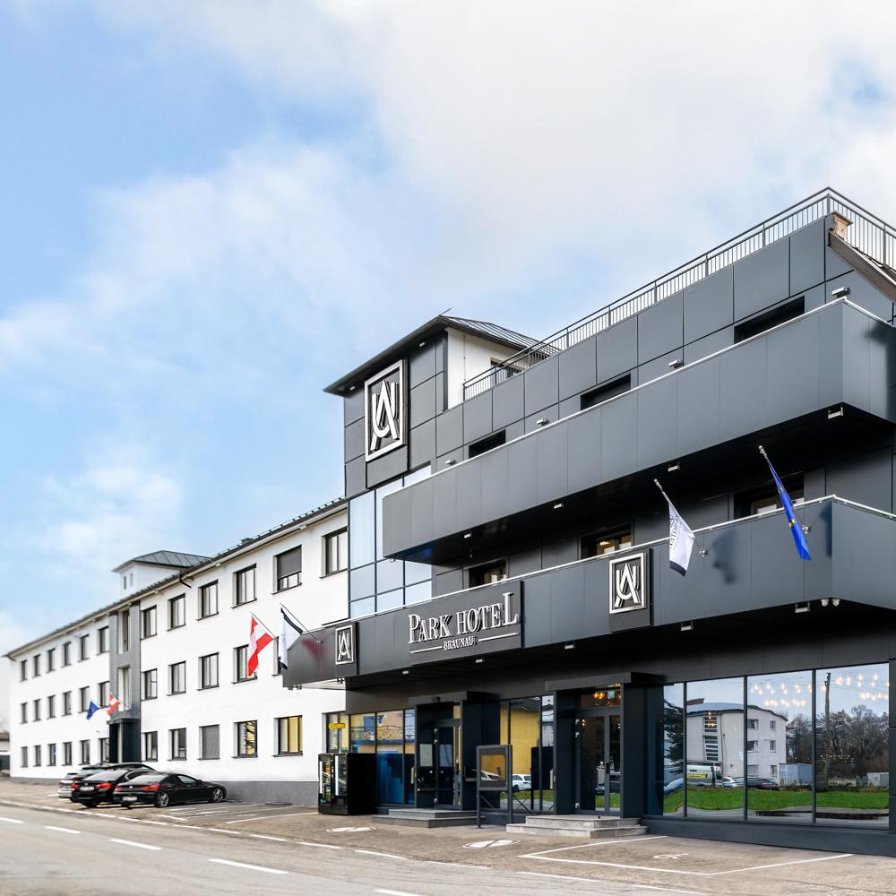 Restaurant "PARKHOTEL BRAUNAU - SIMBACH | 24 Stunden Self Check-IN" in Braunau am Inn