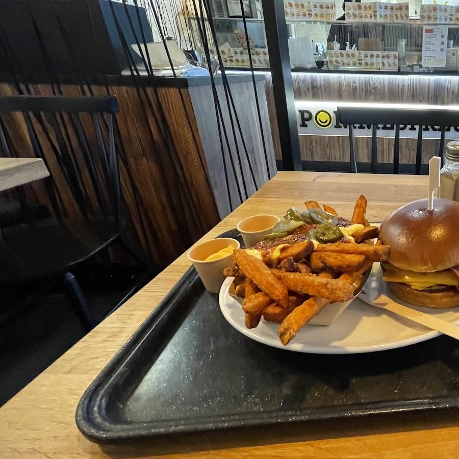 Restaurant "POMMES FREUNDE" in Straubing