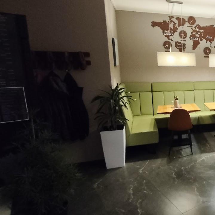 Restaurant "Tom