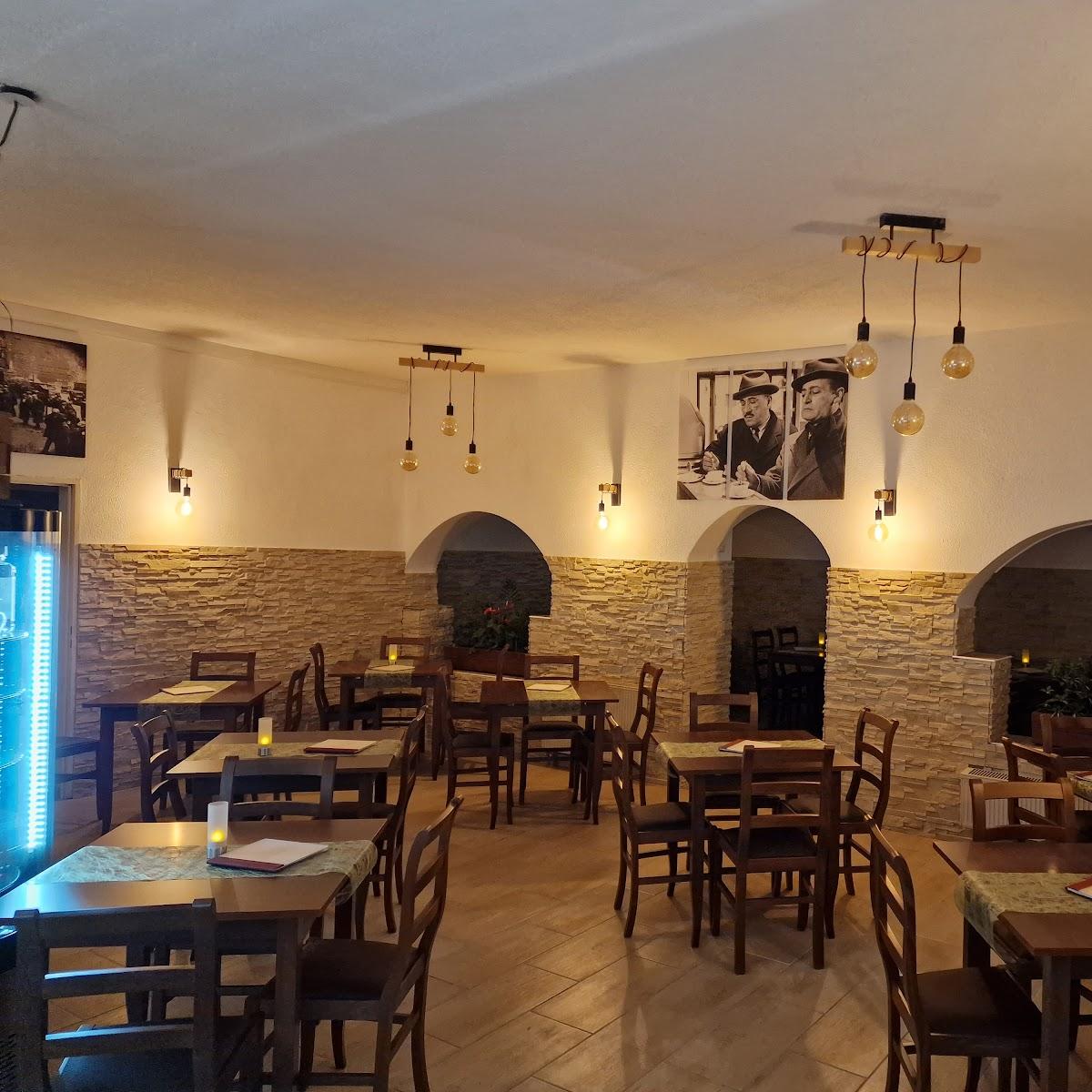 Restaurant "Eiscafé & Pizzeria „Al Capone“ – Inh.: Guido Valenta" in Neukieritzsch