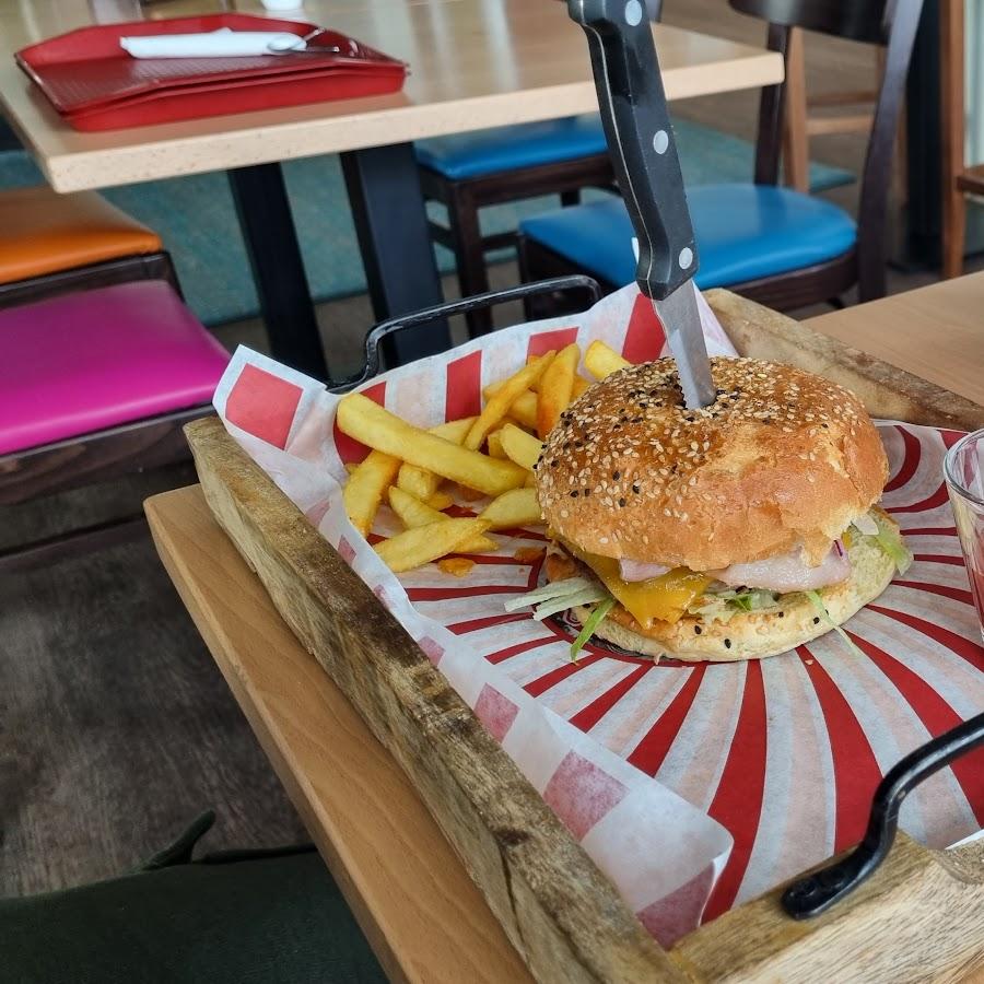 Restaurant "24-TOTAL Autohof Leipzig Flughafen" in Schkeuditz