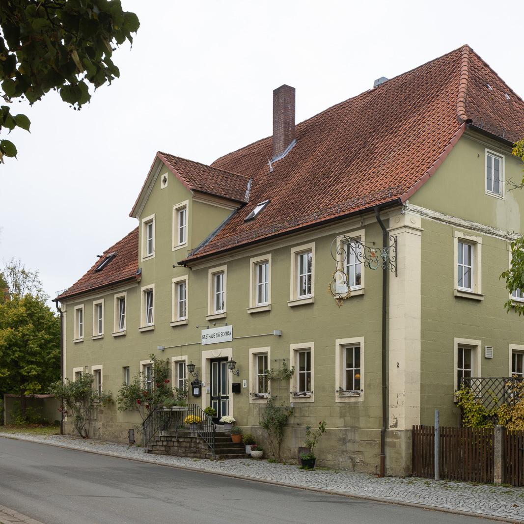 Restaurant "Gasthaus zum Schwan" in Castell