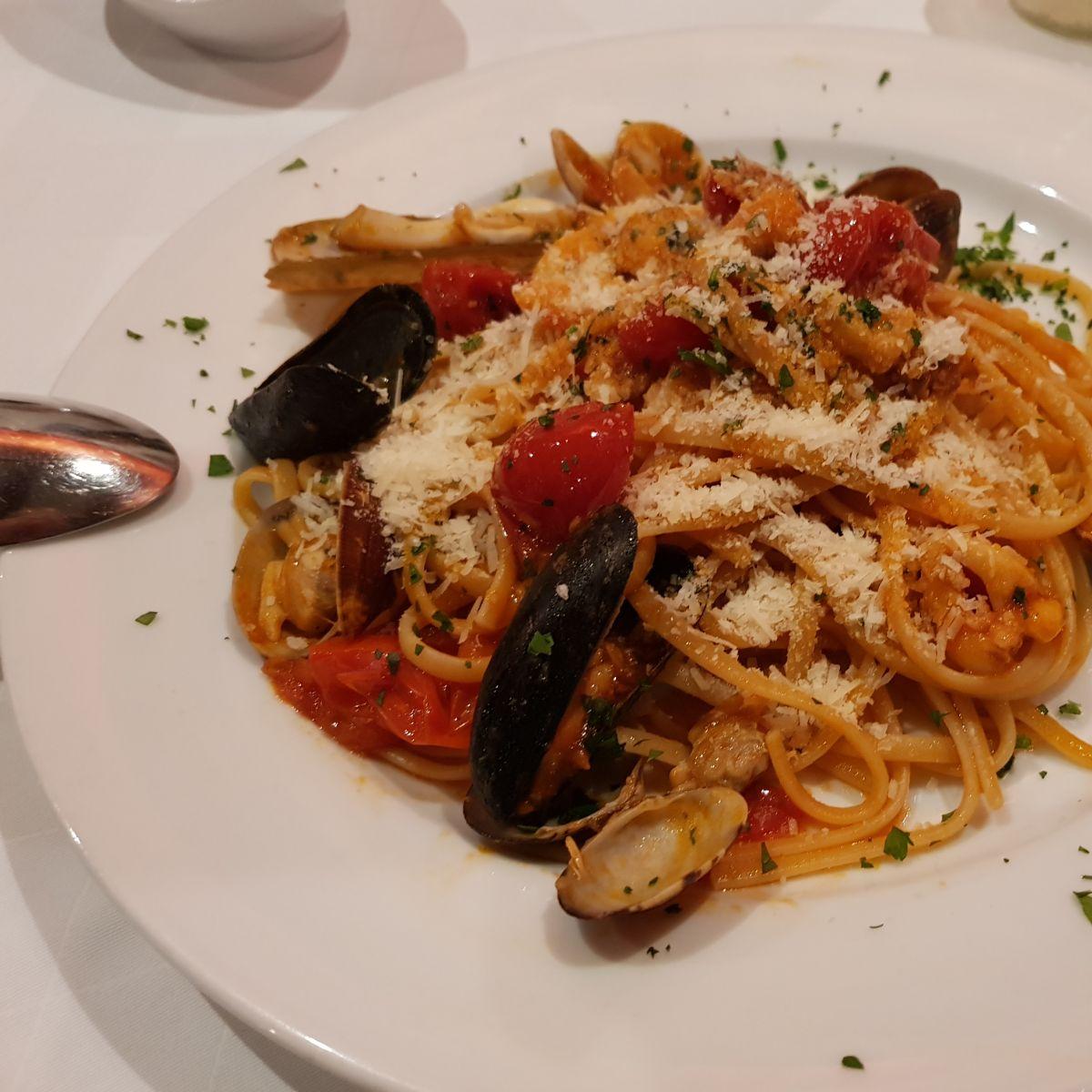 Restaurant "Lucki
