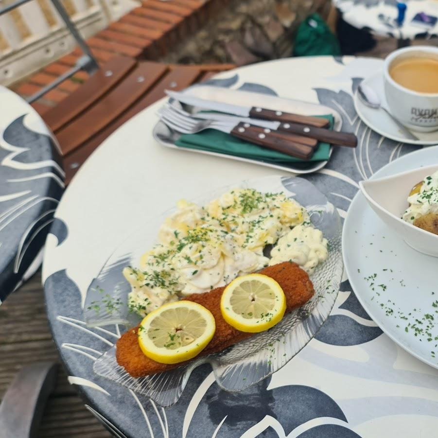 Restaurant "ElbGlück Genusserie - Eis•Fisch & Chips•Fischbrötchen• u. Feines mehr" in Lauenburg-Elbe