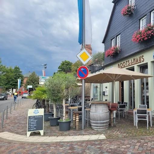 Restaurant "BOOTSHAUS" in Miltenberg