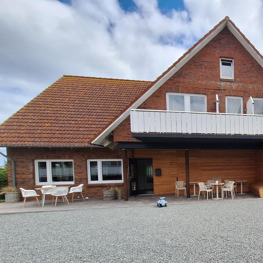 Restaurant "Straendhus" in Hasselberg