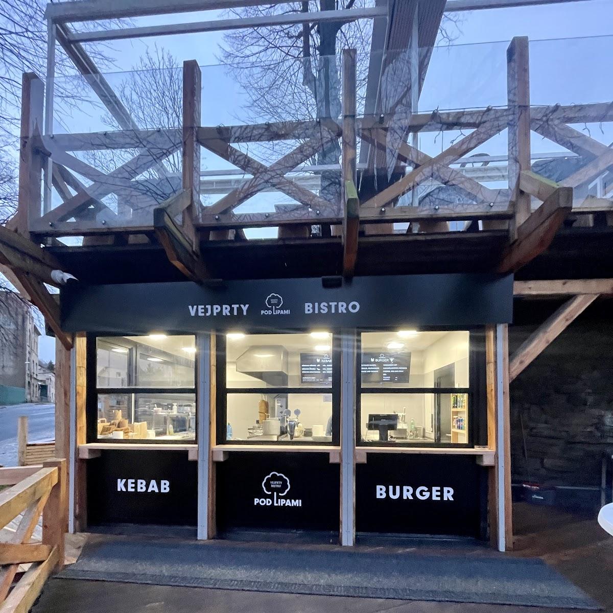 Restaurant "Bistro Pod Lipami" in Vejprty