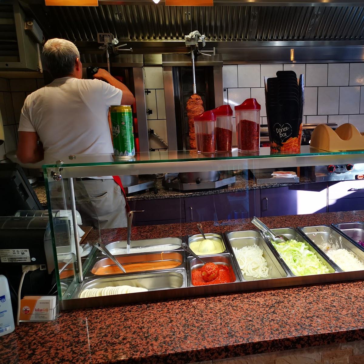 Restaurant "Vulkan Grill" in  Daun