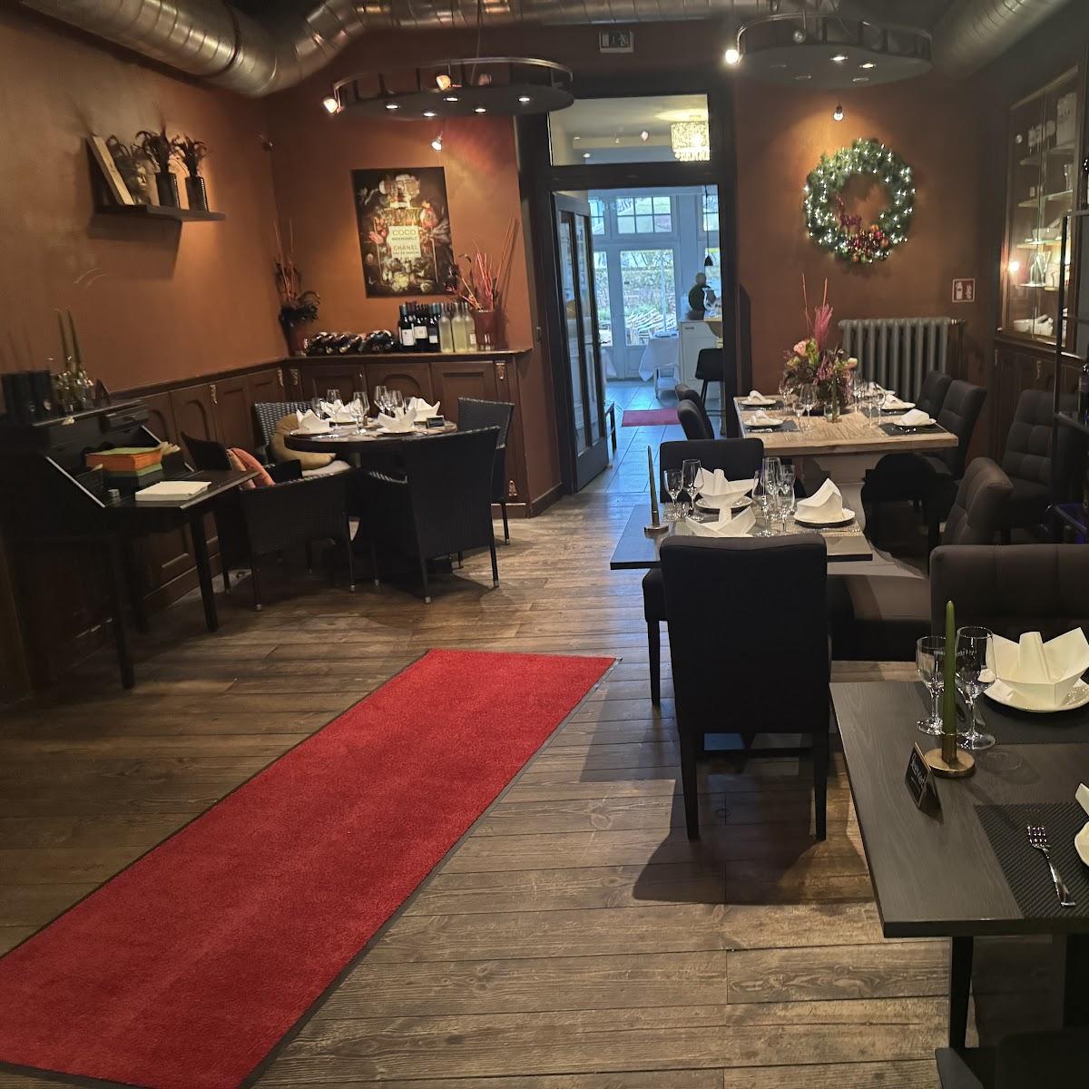 Restaurant "Meglio - in der alten Apotheke" in Dinslaken