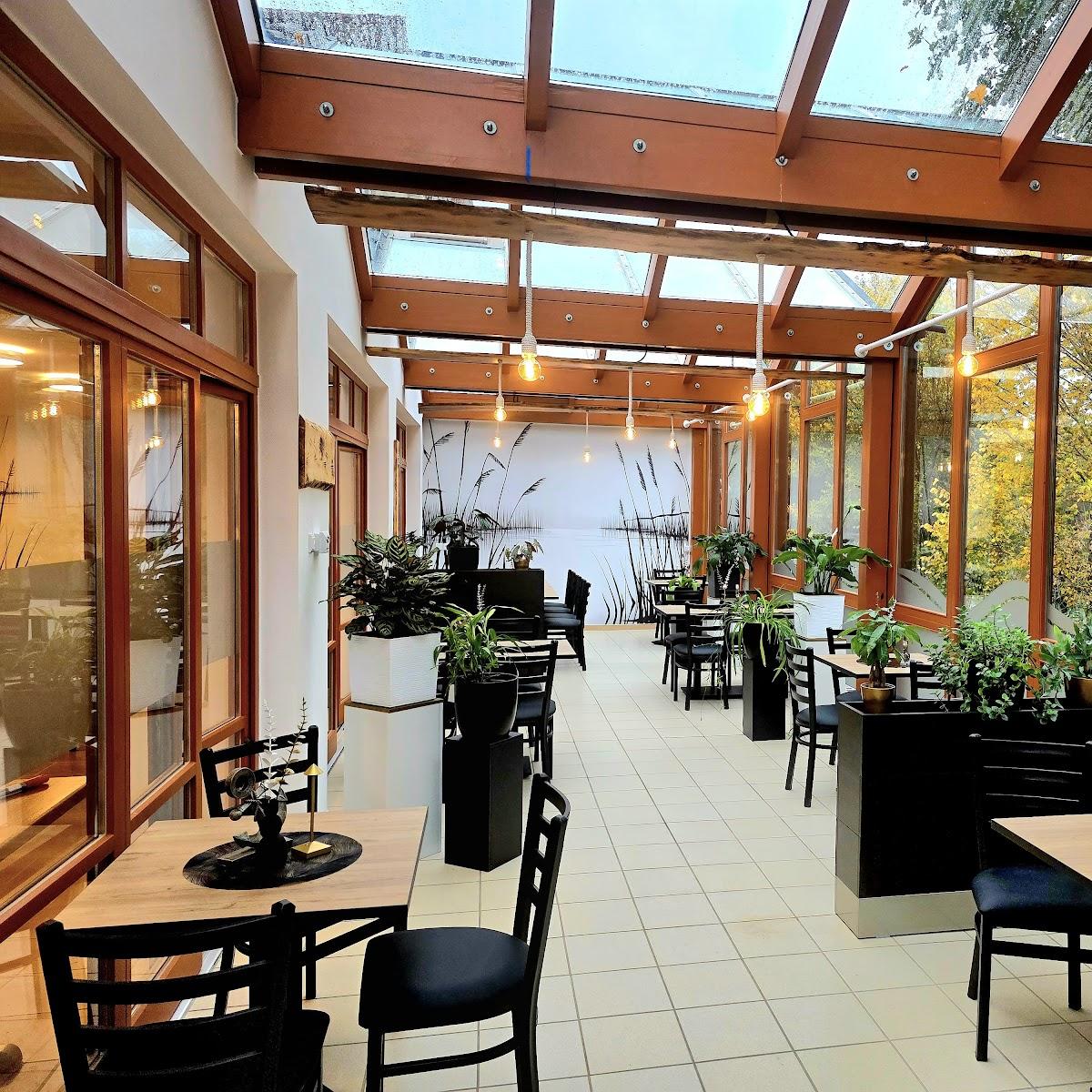 Restaurant "Gasthaus zum Yachthafen" in Salzatal