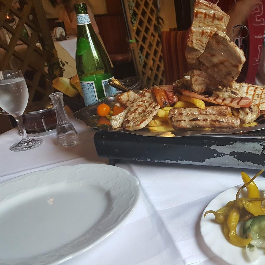 Restaurant "Paprika Grill - Genießen Sie jugoslawische Gerichte, Balkanspezialitäten vom Grill, Gerichte aus der Pfanne, Rumpsteak und Fischgerichte in gemütlichem Ambiente in der Seestadt" in  Bremerhaven