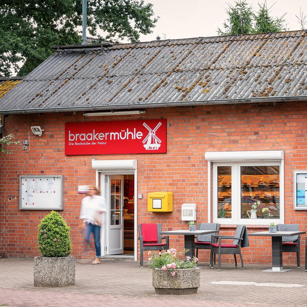 Restaurant "Bäckerei Braaker Mühle," in Witzhave