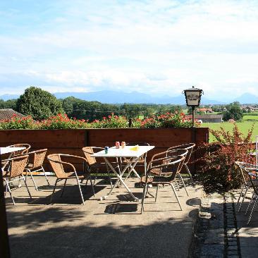 Restaurant "Bäckerei Jakob Adlmaier" in  Vogtareuth