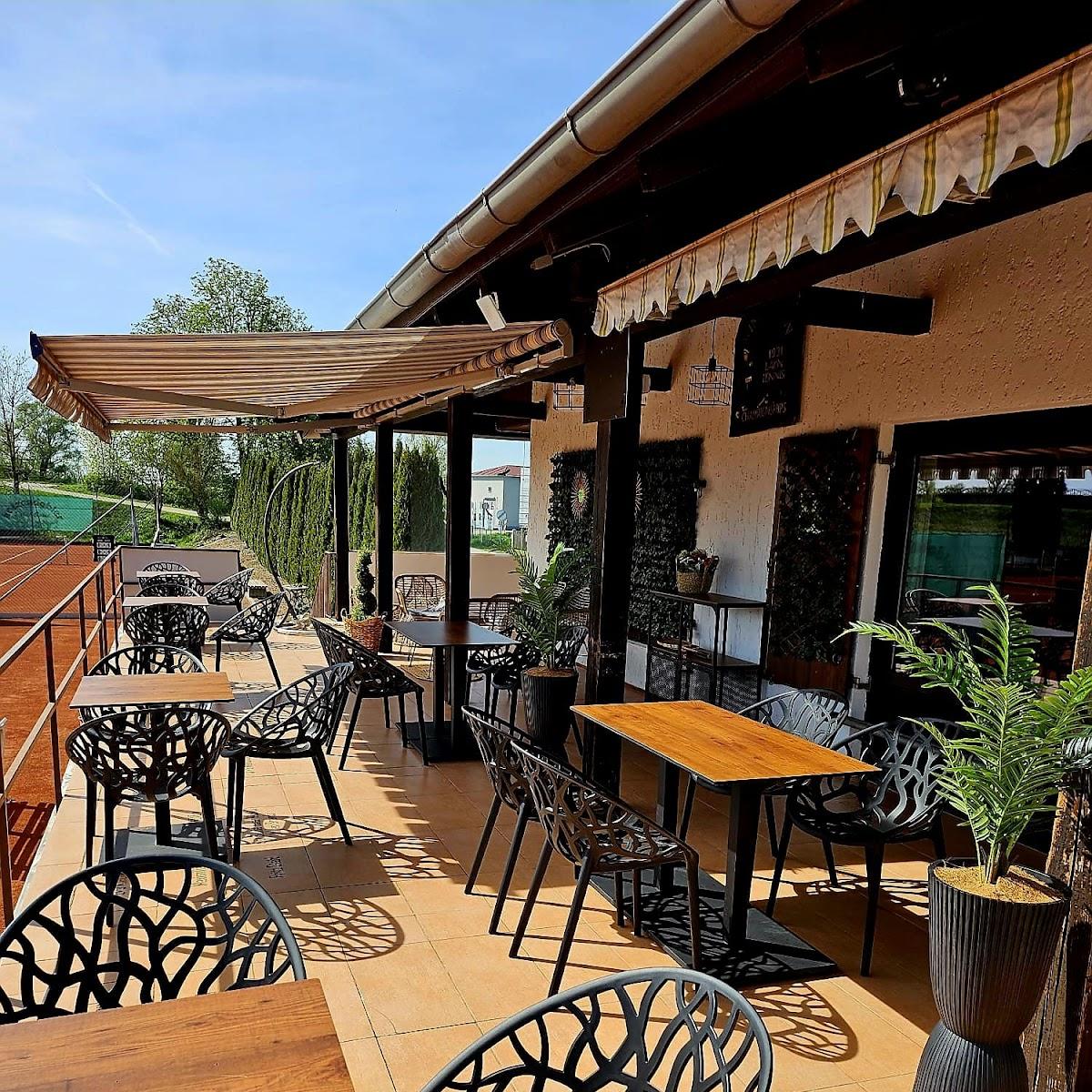 Restaurant "Tennisheim" in Bogen