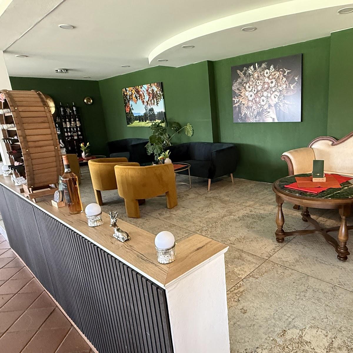 Restaurant "Tra Di Noi Due Restaurant Golfclub Schloss Maxlrain" in Tuntenhausen