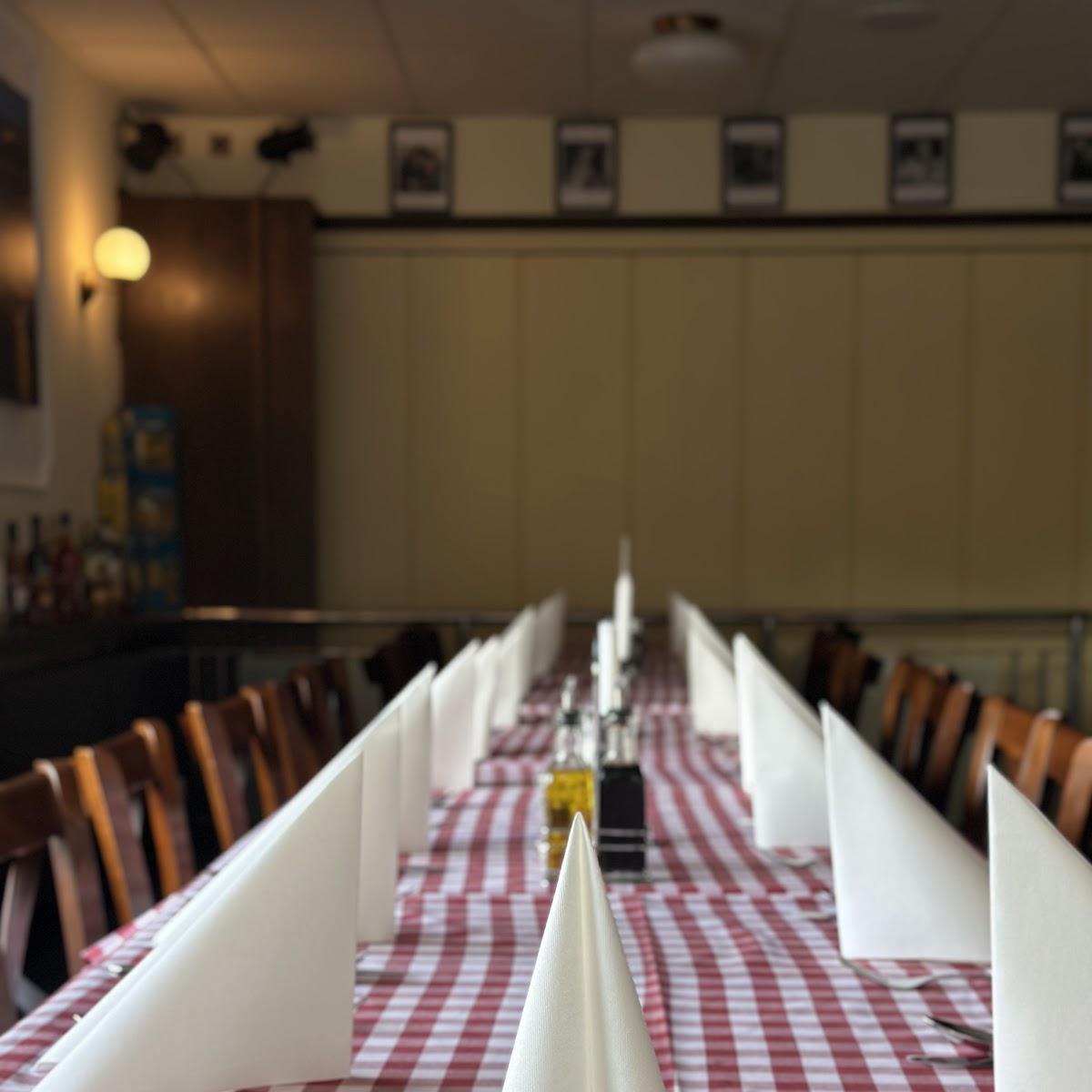 Restaurant "Trattoria Mezza Luna" in Havelberg