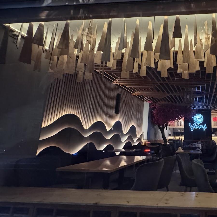 Restaurant "YUMI" in Hof