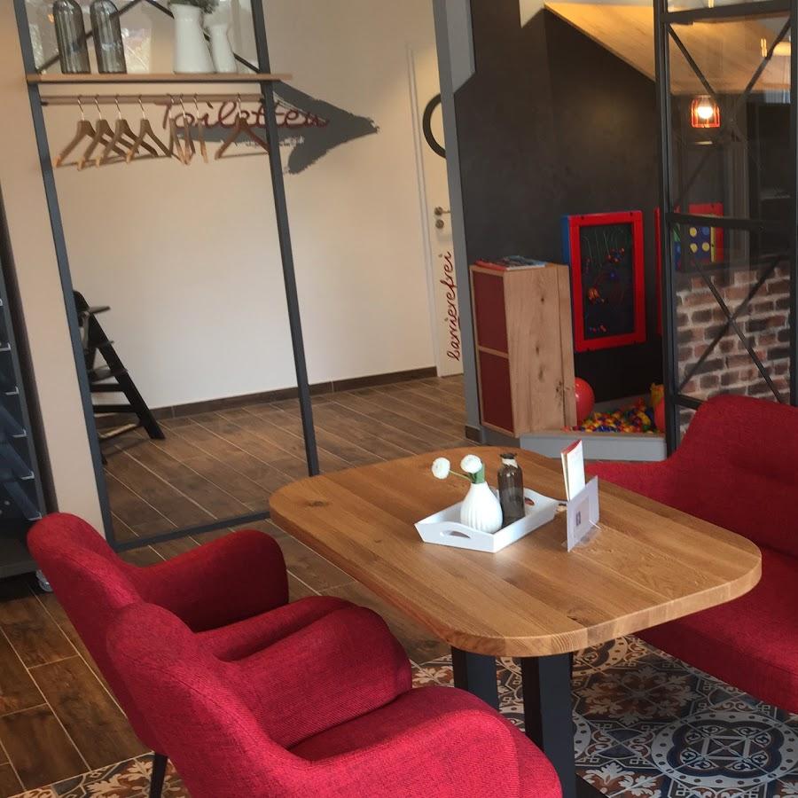 Restaurant "Bäckerei u. Konditorei Musswessels GmbH & Co. KG" in Lathen