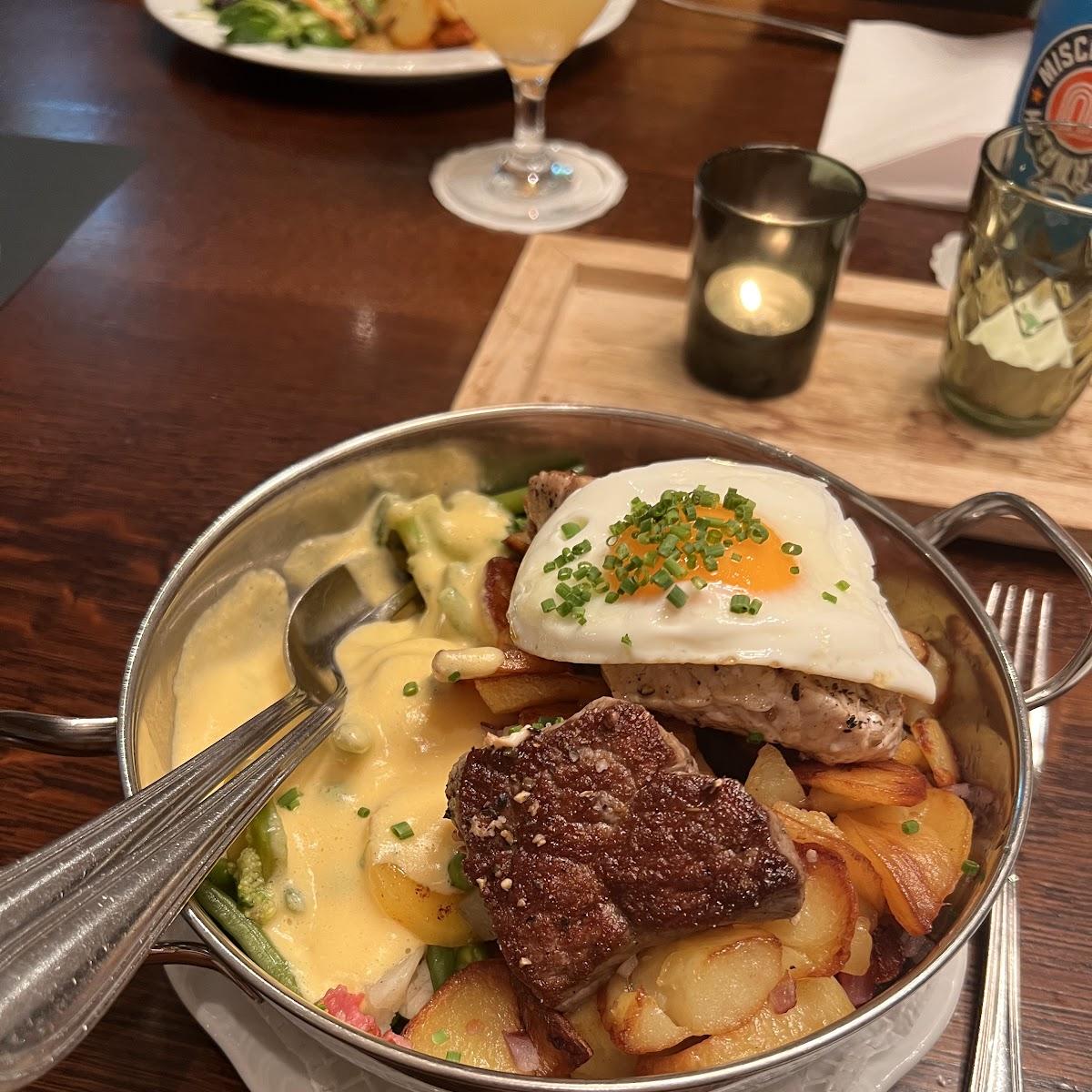 Restaurant "Bärenkrug Hamburger Chaussee 10 24113  bei Kiel" in Molfsee