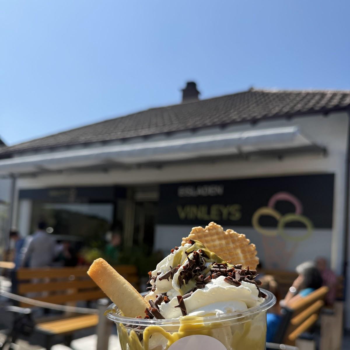 Restaurant "Vinleys Eisladen" in Remchingen