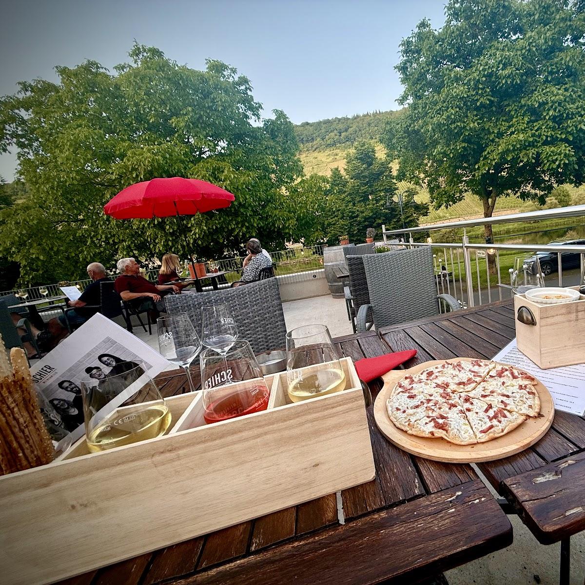Restaurant "Schiers Weinbar & Vinothek" in Reil