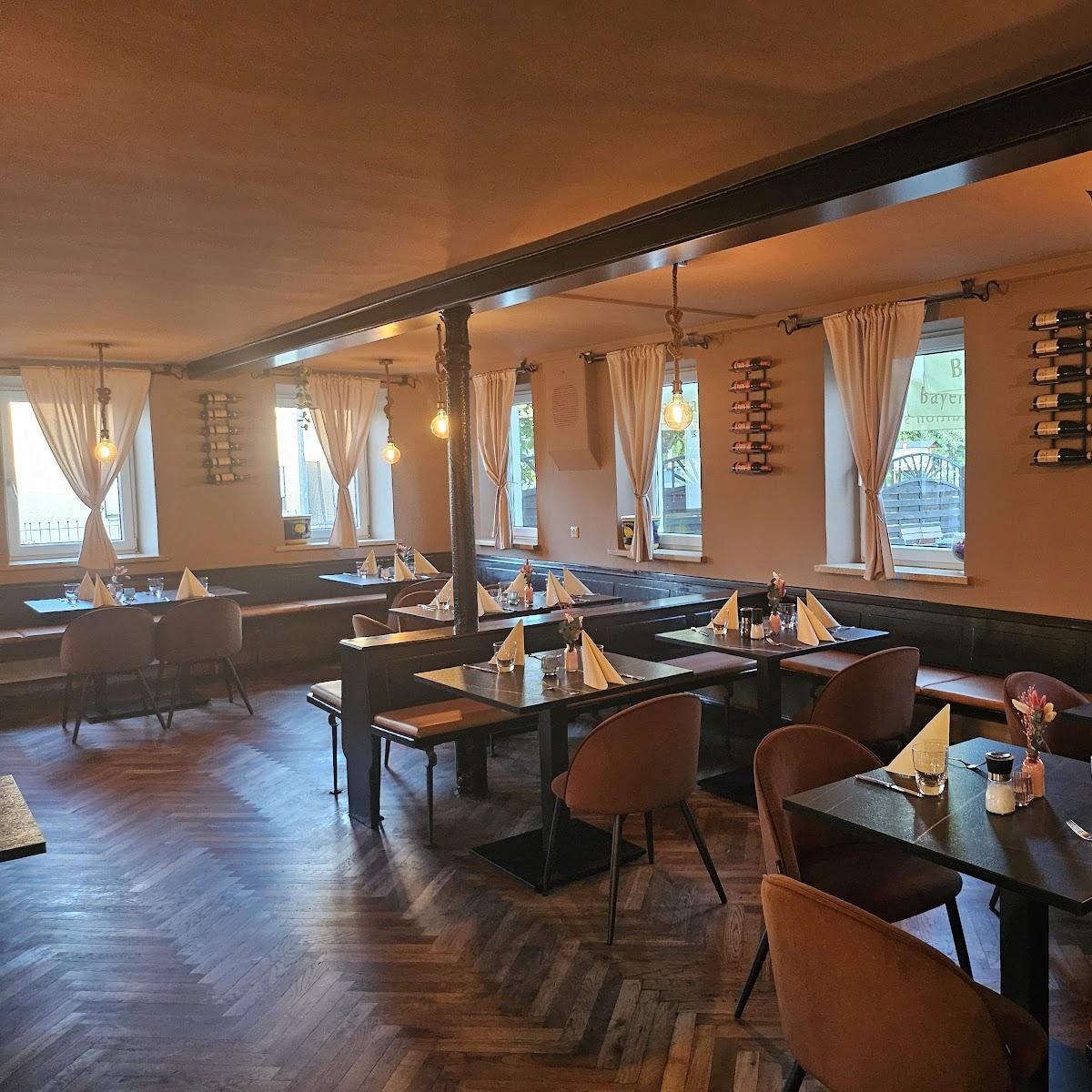 Restaurant "Mediterraneo | Ristorante • Pizzeria • Eventi" in Eitting