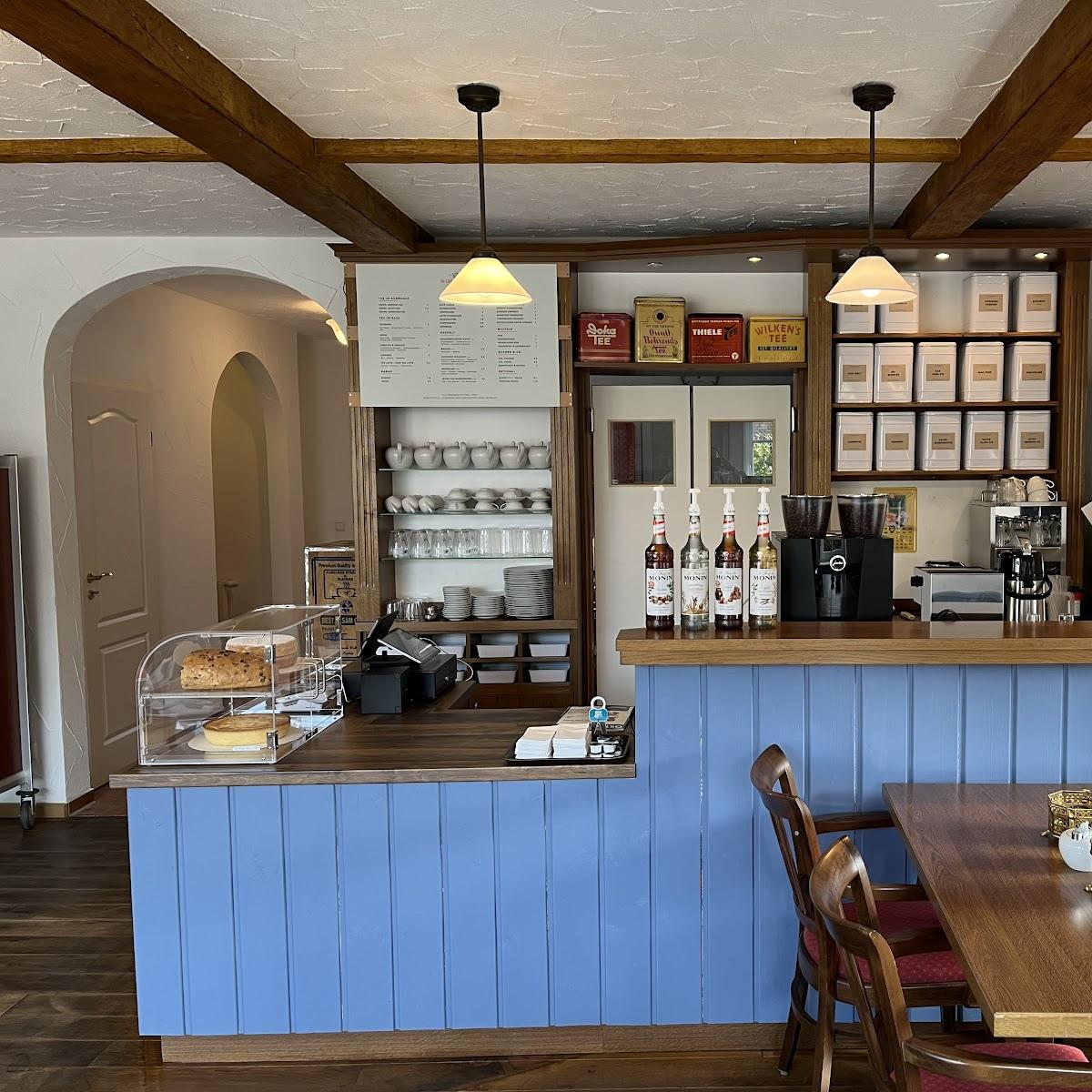 Restaurant "De Lüttje Teestuuv - Ostfriesische Teestube" in Wangerland