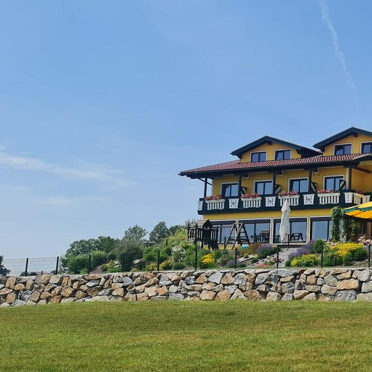 Restaurant "Landgasthof Entenwirt" in Tarsdorf