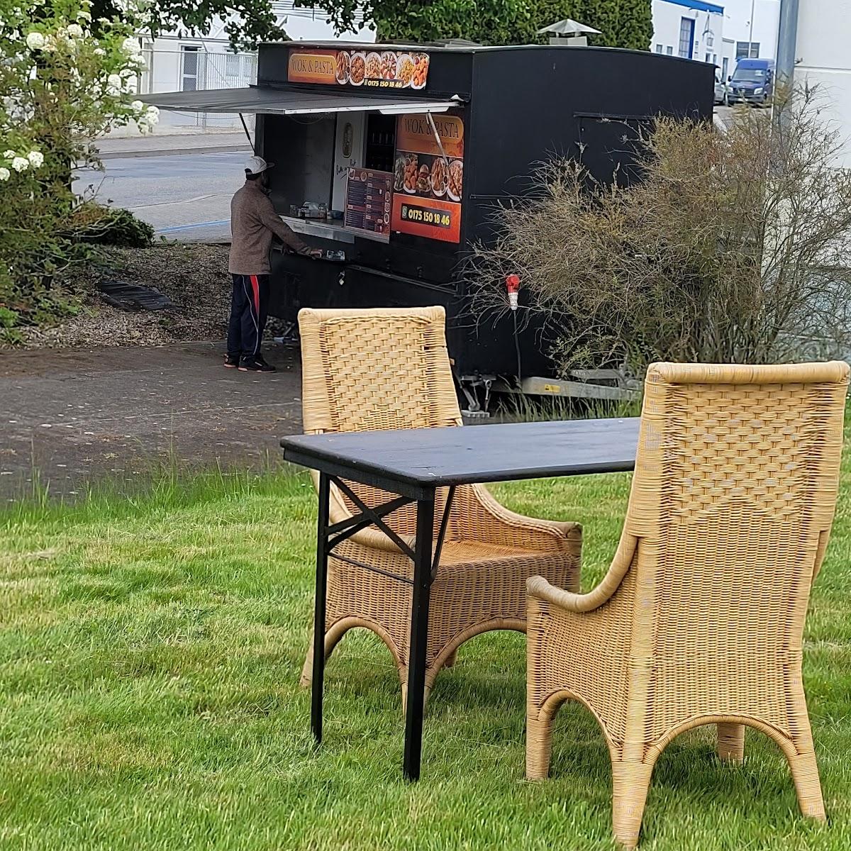 Restaurant "WOK & PASTA" in Staudt