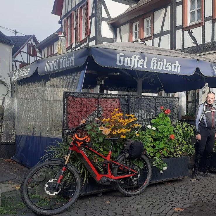 Restaurant "Gaststätte  Om Maat " in Erpel