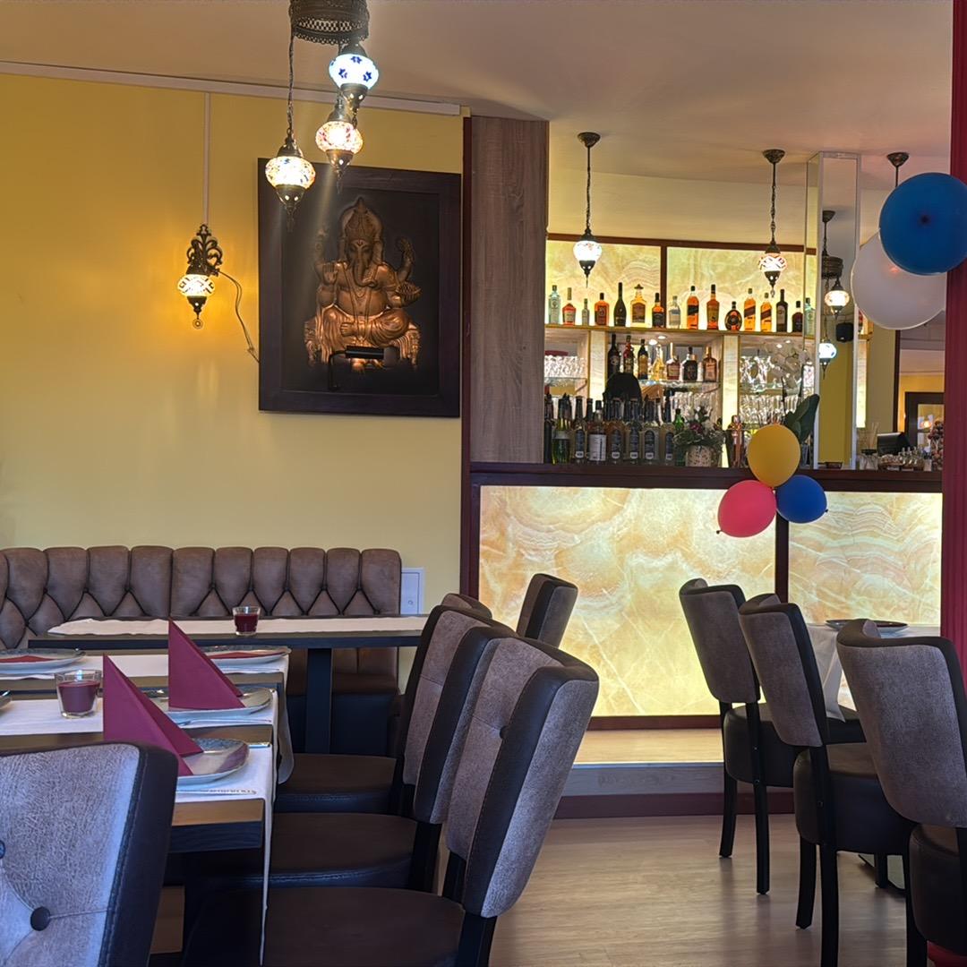 Restaurant "Ambar Indian Singapore Restaurant" in Weißenfels