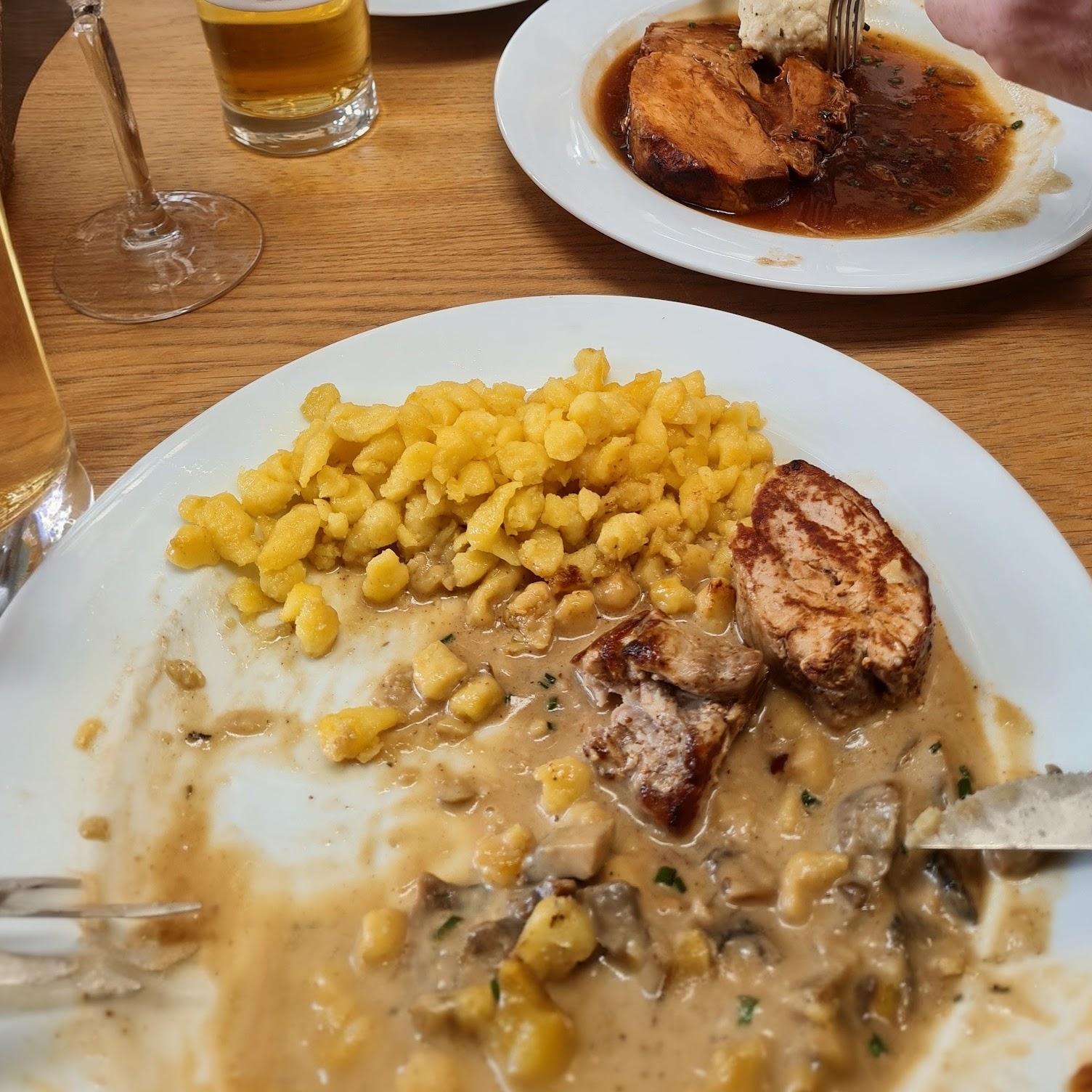 Restaurant "Almhütt‘n" in Unterhaching