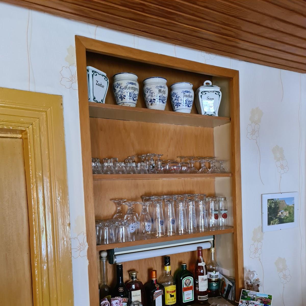 Restaurant "Geeler Krog - Lütt Kaffeestuv; Irmgard Heidenreich" in  Brodersby