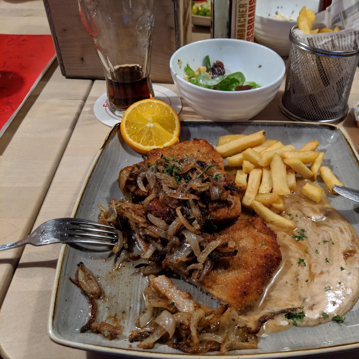 Restaurant "Gasthof Zu Den Linden" in Kirchhundem